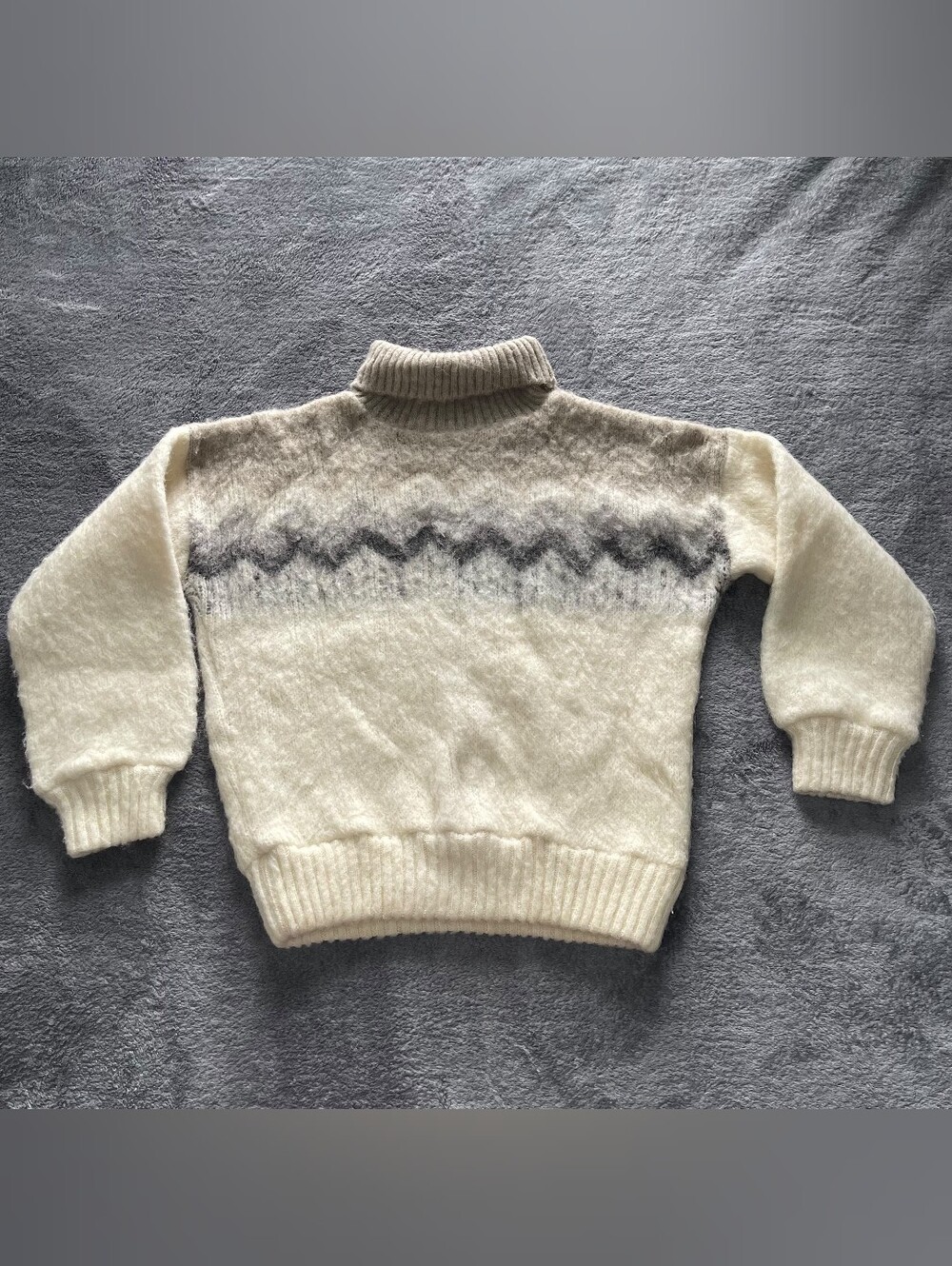 Vintage HILDA LTD Icelandic Wool Sweater Women L Mohair Look Lopapeysa Chunky